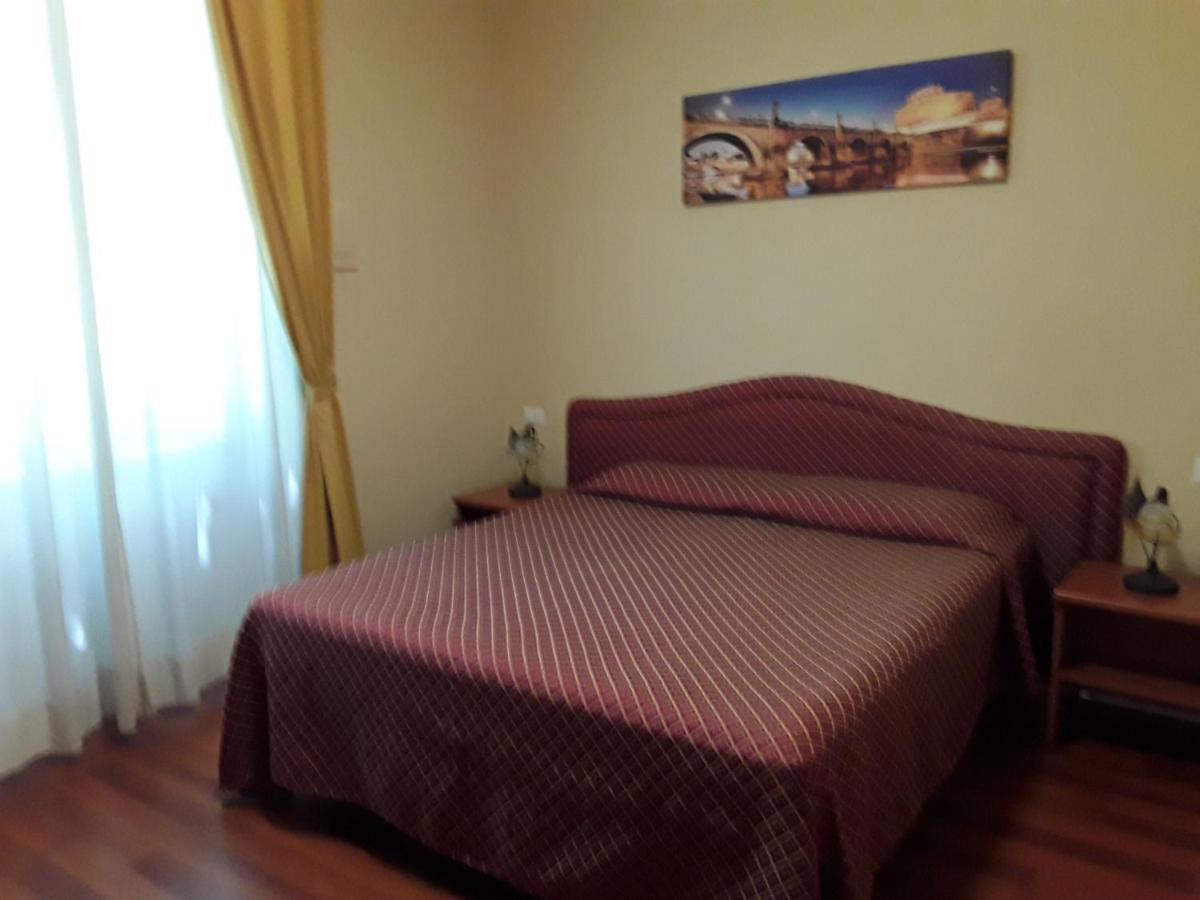 Bed & Breakfast Sole E Luna Roma
