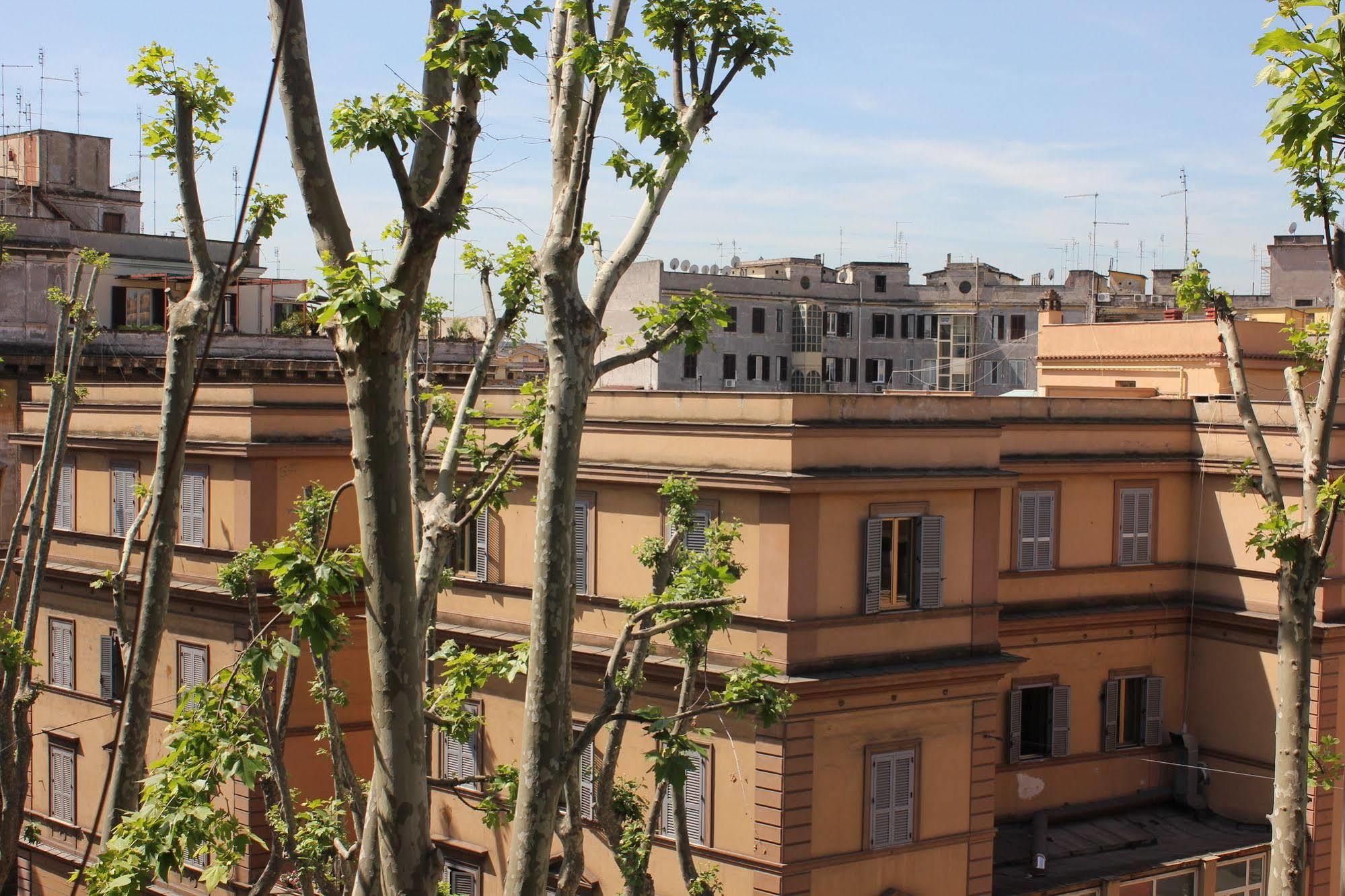 Acomodação com café da manhã  Sole E Luna Roma